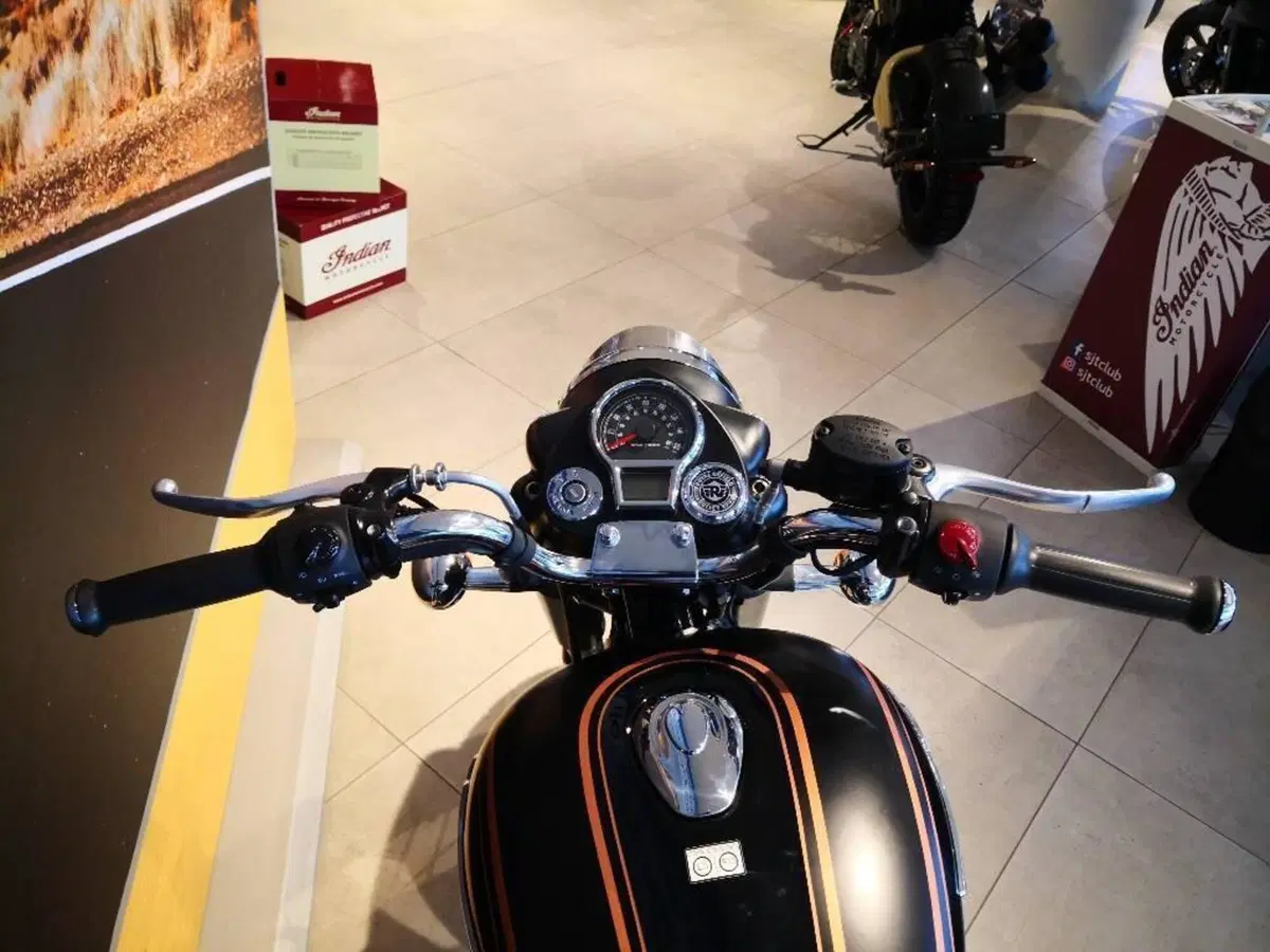Royal Enfield Bullet 350 (2024 - 26) (12)