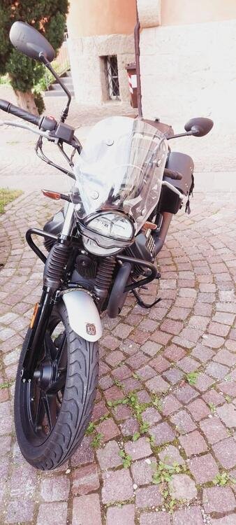 Moto Guzzi V7 850 Stone Special Abs (2021) (4)