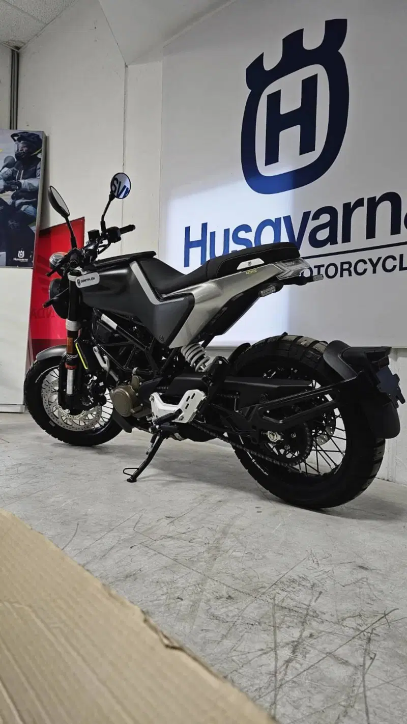Husqvarna Svartpilen 125 (2021 - 23)