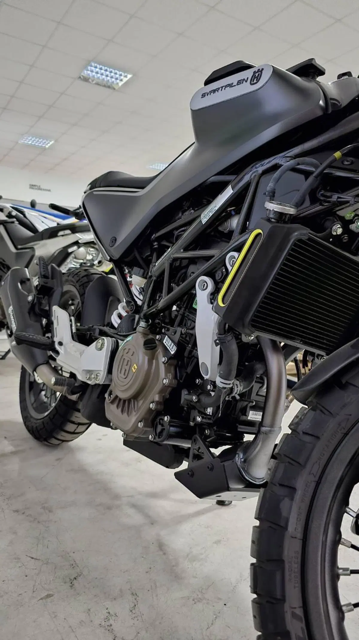 Husqvarna Svartpilen 125 (2021 - 23) (4)