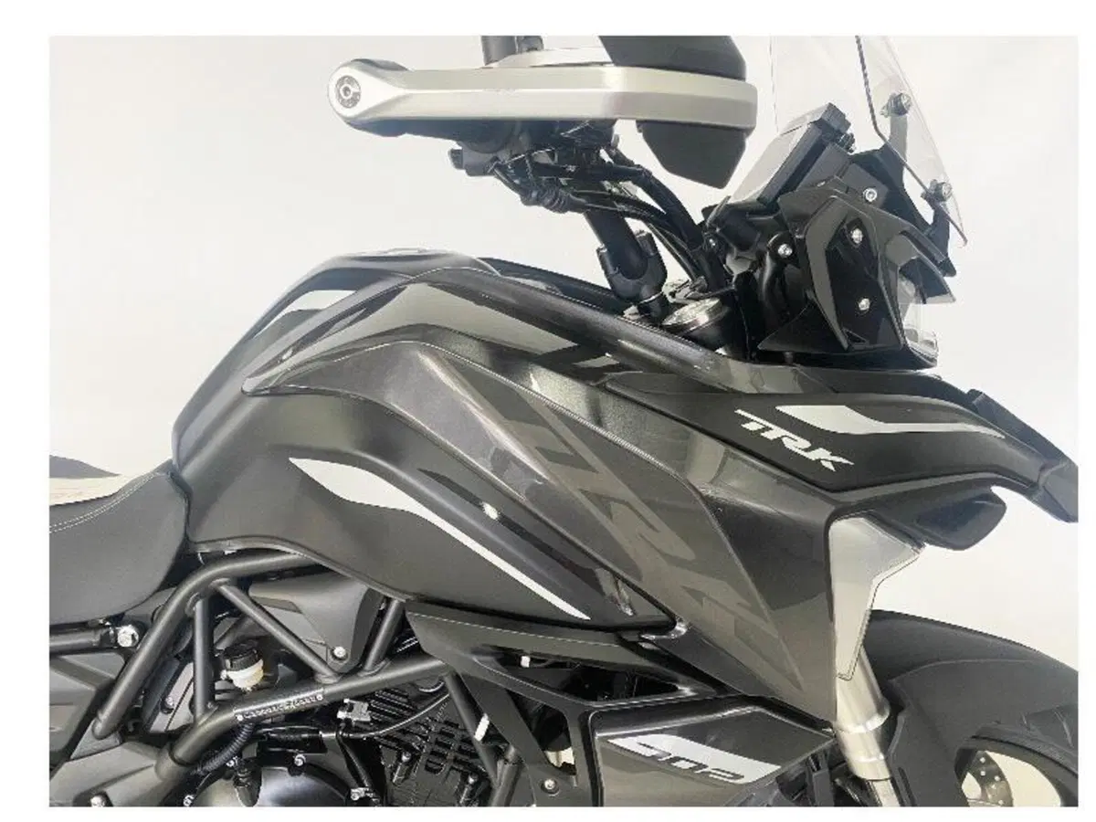 Benelli TRK 702 (2023 - 25) (2)