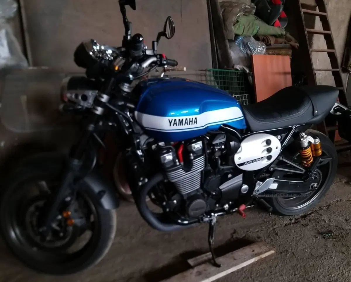Yamaha XJR 1300 Racer (2015 - 17) (5)