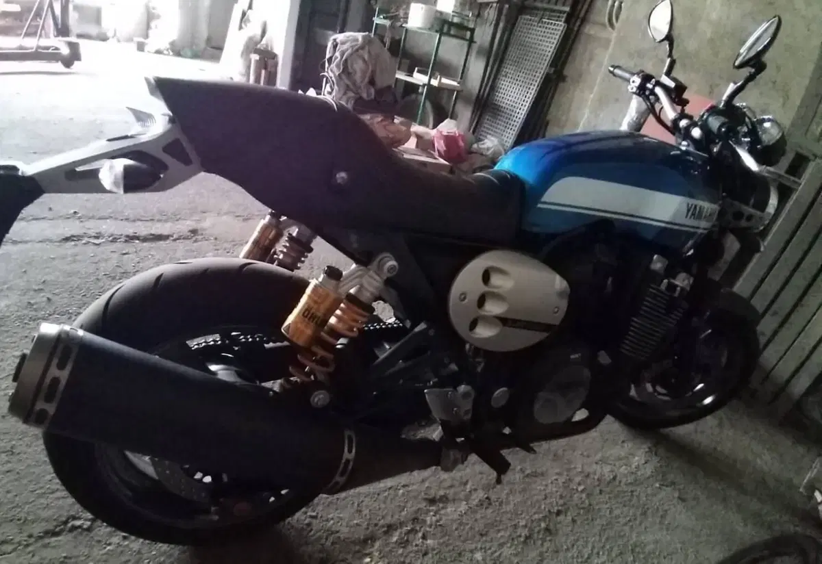 Yamaha XJR 1300 Racer (2015 - 17) (11)