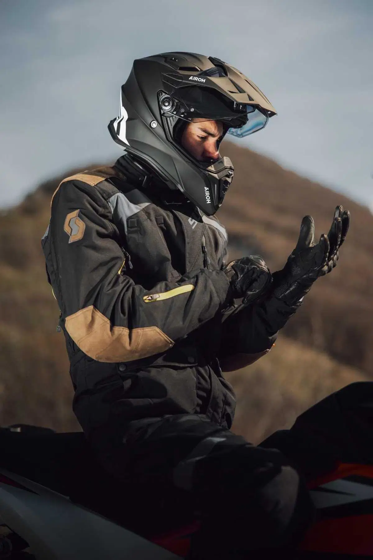 Airoh rinnova il suo Commander (3)