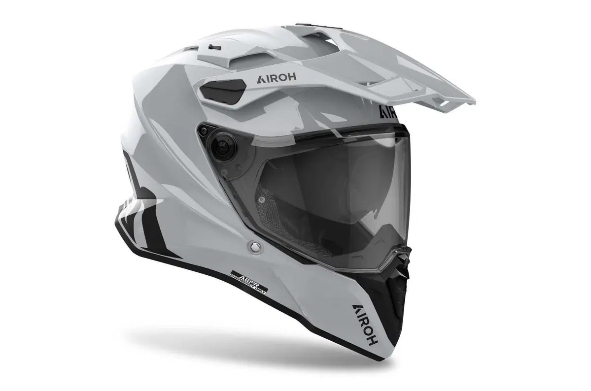 Airoh rinnova il suo Commander (3)