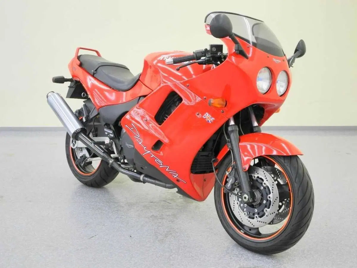 Triumph Daytona 900 (1993 - 96)