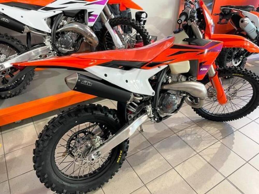 KTM EXC 300 TBI (2024) (2)