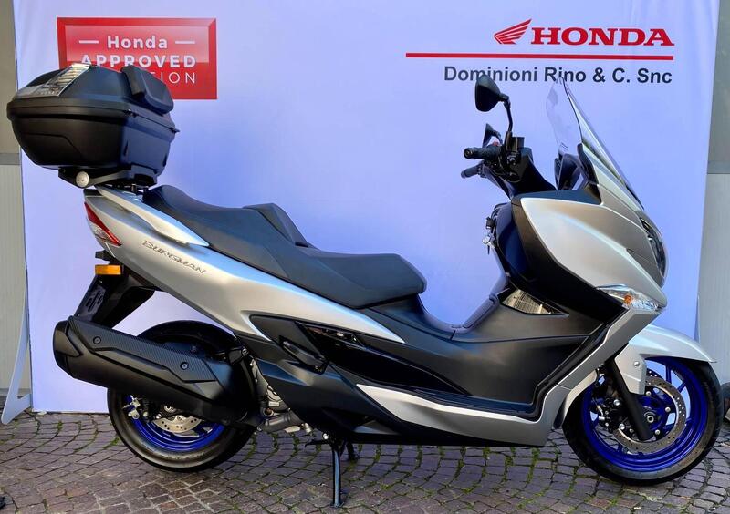 Suzuki Burgman 400 usata a Castellanza - Varese - Va per € 6.890