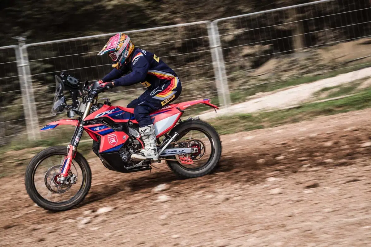 Honda CRF 450 RX Rally 2024 - TEST ESCLUSIVO! Con lei puoi vincere la DAKAR (14)