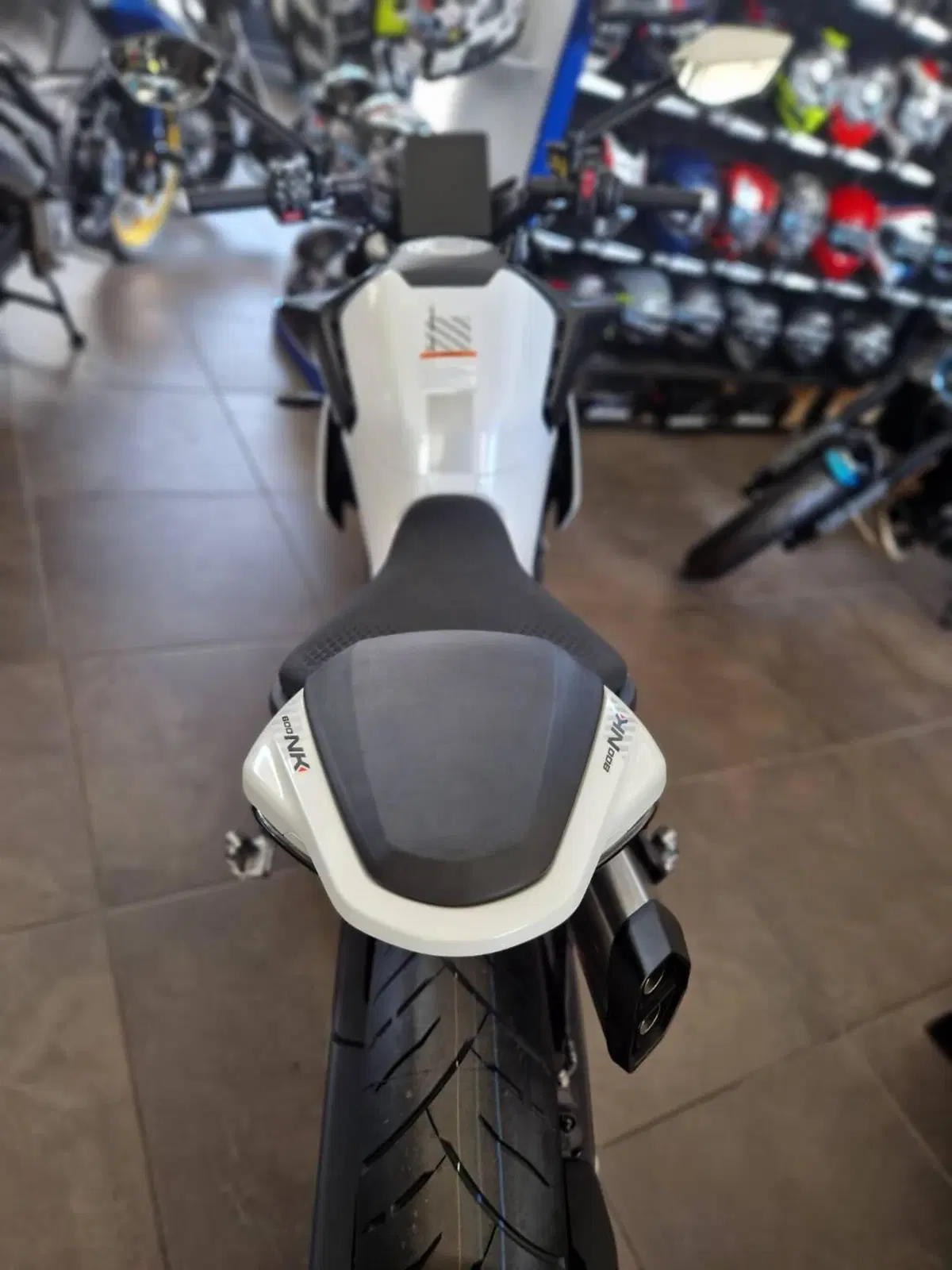 CFMOTO 800NK Advanced (2023 - 26) (3)