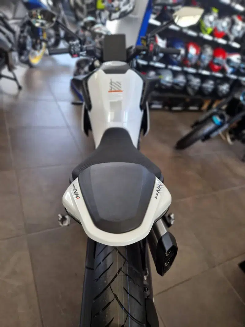 CFMOTO 800NK Advanced (2023 - 26) (3)