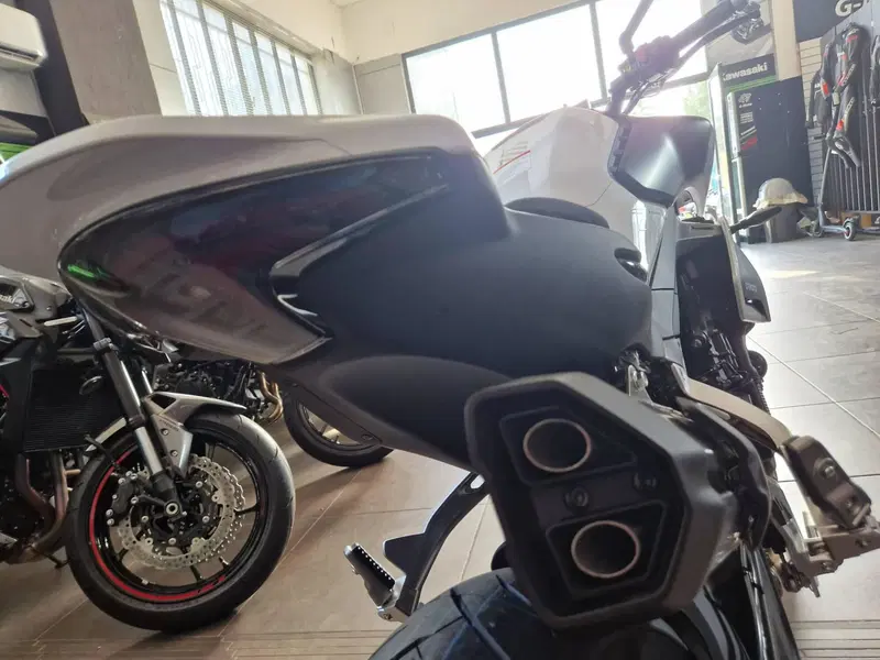 CFMOTO 800NK Sport (2023 - 26) (6)