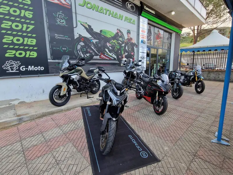 CFMOTO 800NK Sport (2023 - 26) (9)