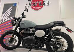 Triumph Scrambler 900 (2023 - 24) usata