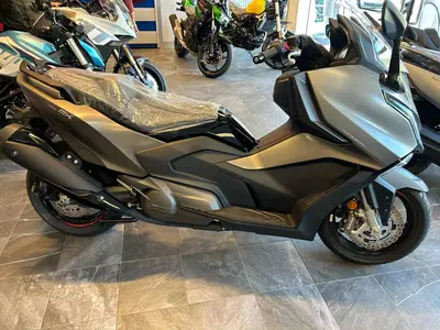 Kymco AK 550 Premium (2023 - 25) nuova