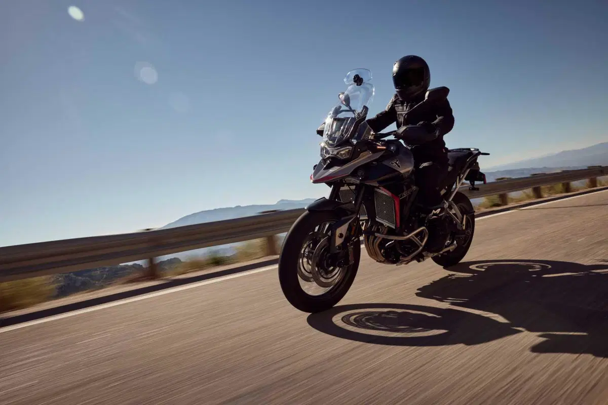 Nuove Triumph Tiger 900: cresce in prestazioni, tecnologia, comfort e carisma (12)