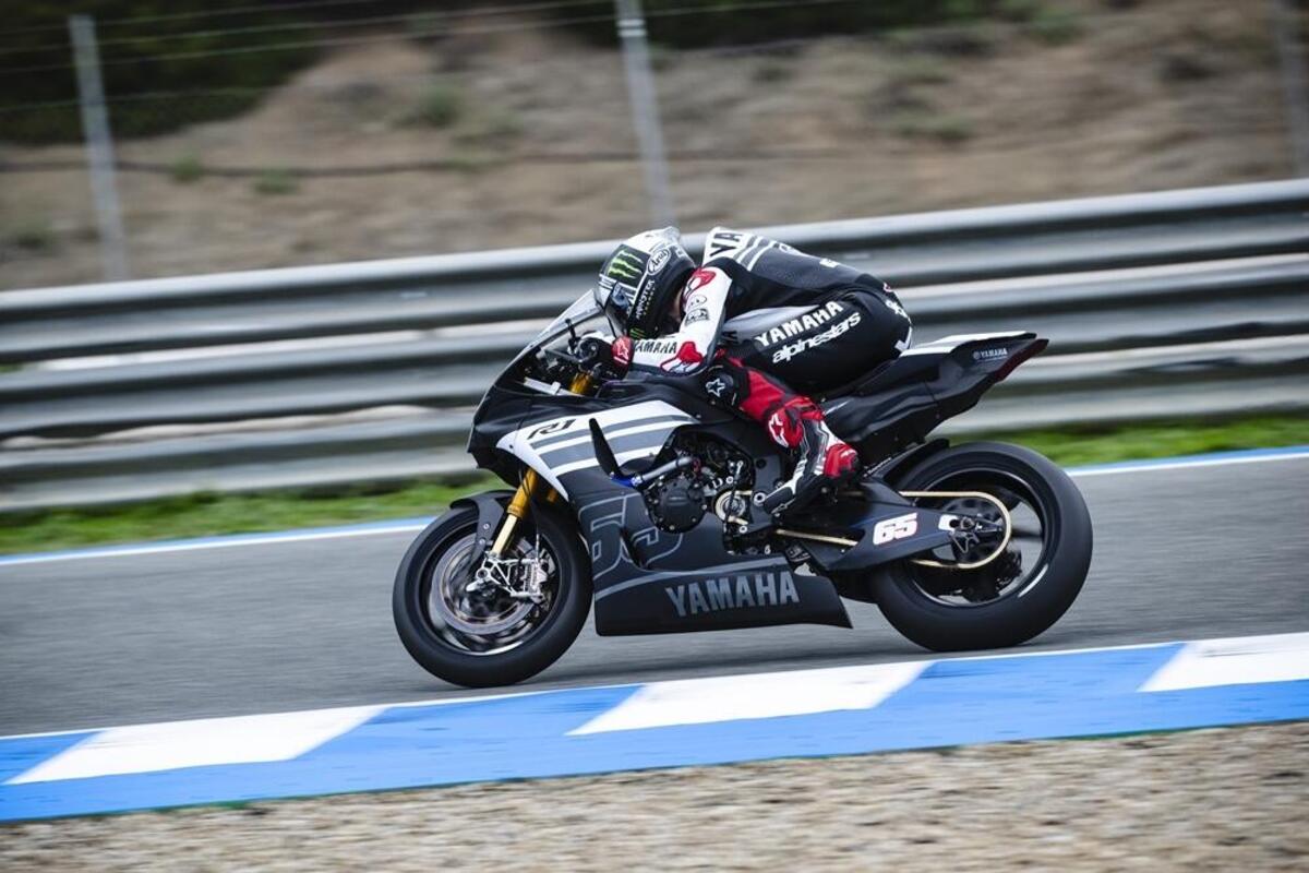 SBK 2024 Test Jerez Day1 bene Jonathan Rea e Nicolò Bulega Poi la pioggia VIDEO e GALLERY