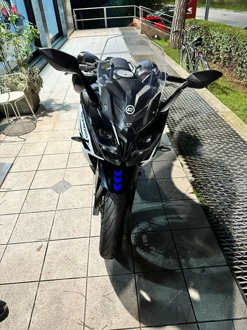 CFMOTO 650GT (2021 - 26) (4)