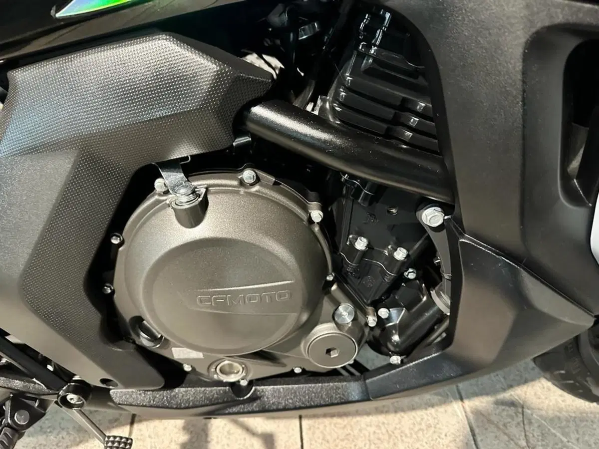 CFMOTO 650GT (2021 - 26) (13)