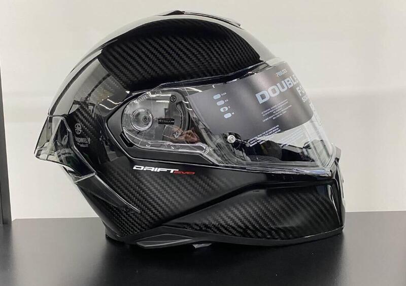 Casco moto integrale: consigli e suggerimenti - Sbk Italia