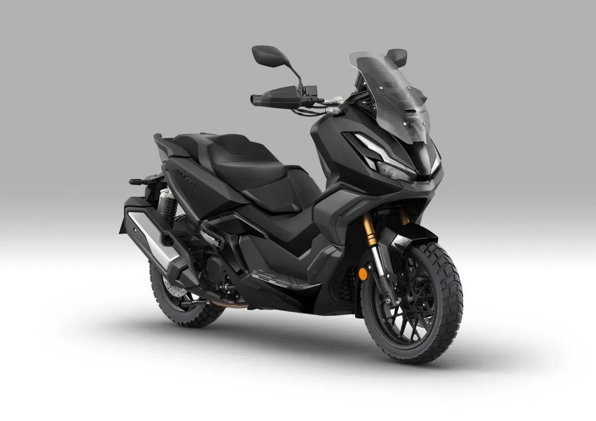 Honda Forza 350 e ADV 350 2024: ecco le nuove colorazioni [GALLERY]