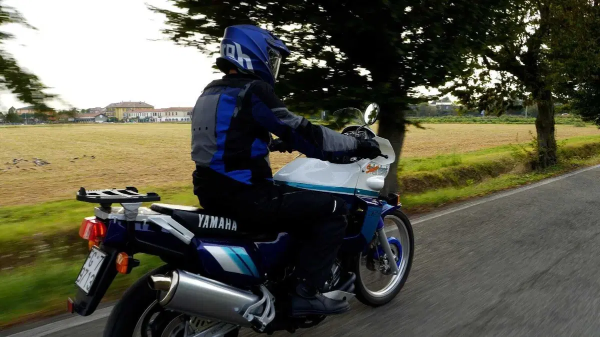 Yamaha Super Ténéré 750: TEST #youngtimer con Nico Cereghini (4)