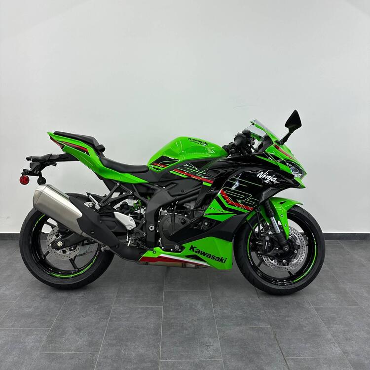 Kawasaki Ninja ZX-4RR (2024)