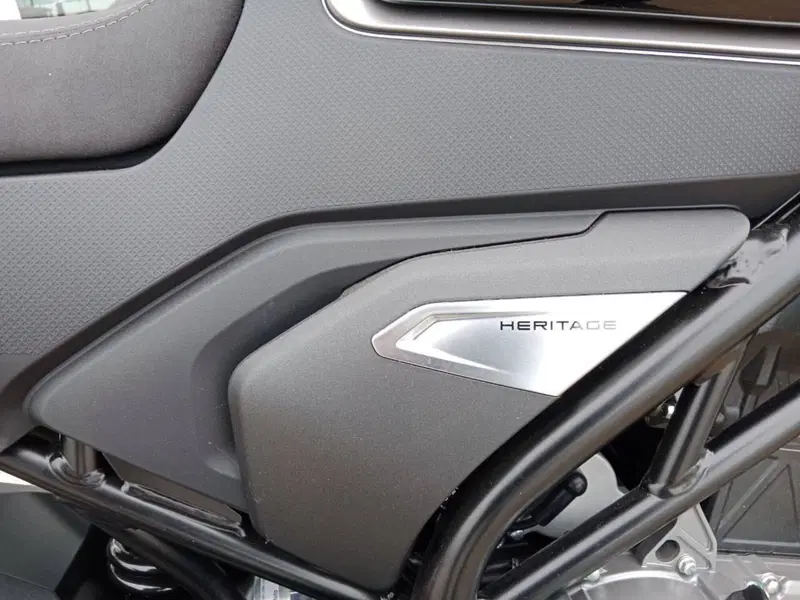 CFMOTO 300CL-X Heritage (2023 - 26) (5)