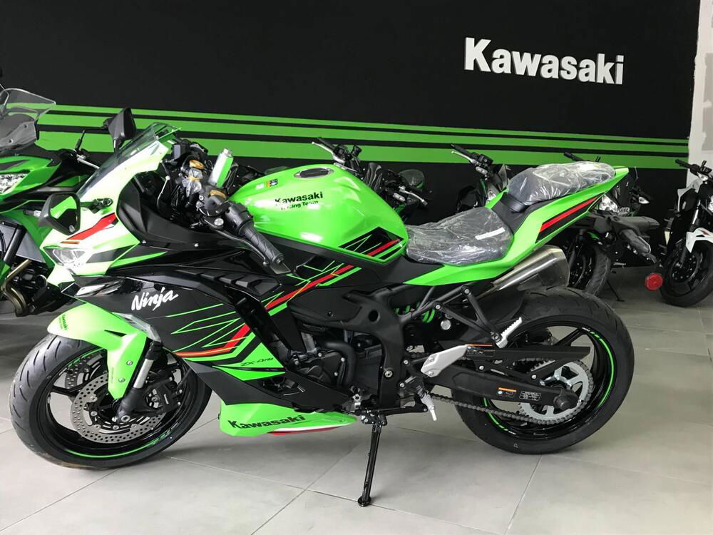 Kawasaki Ninja ZX-4RR (2024) (3)