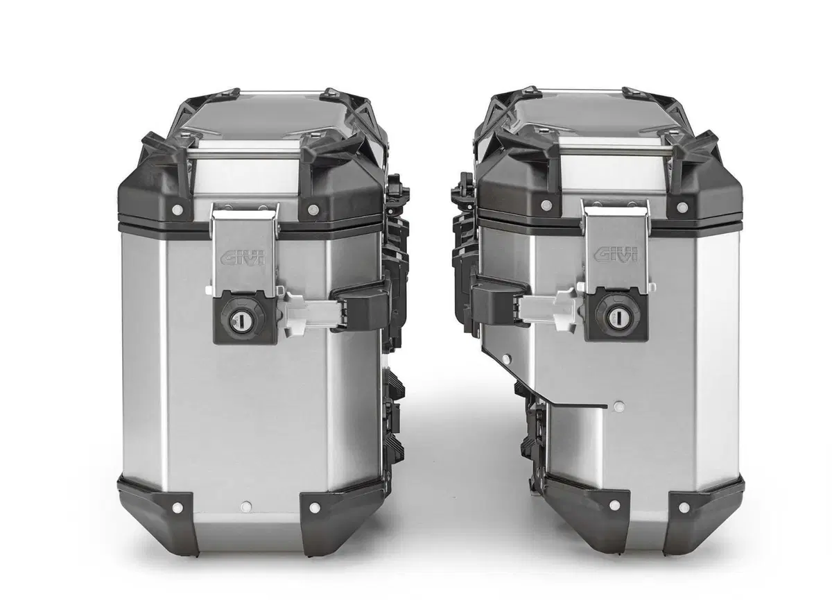 GIVI a EICMA con le Trekker Outback Evo (3)
