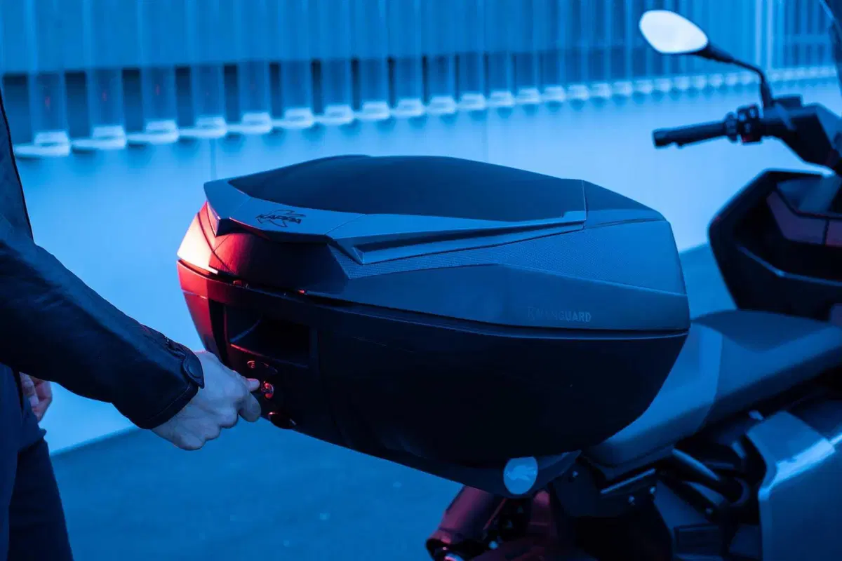 KAPPA a EICMA con il topcase K4900 (2)