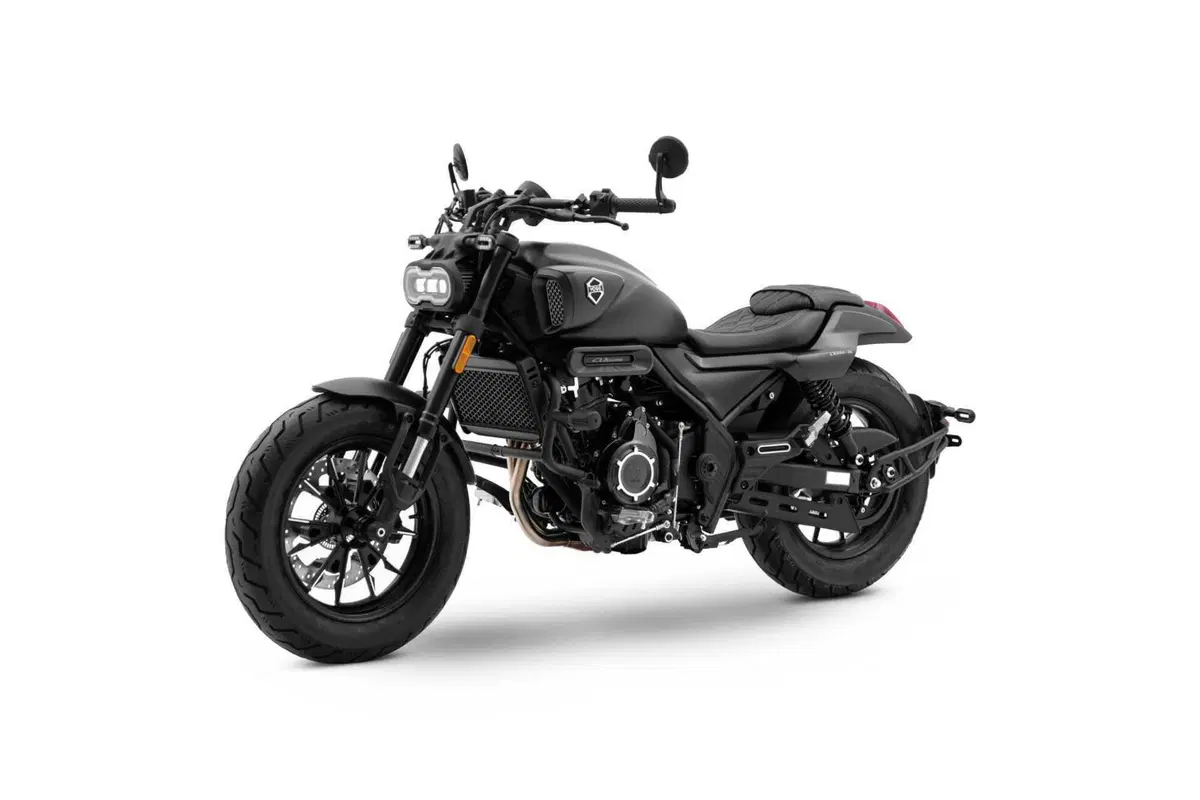 VOGE Trofeo 525CU: la cruiser (2)