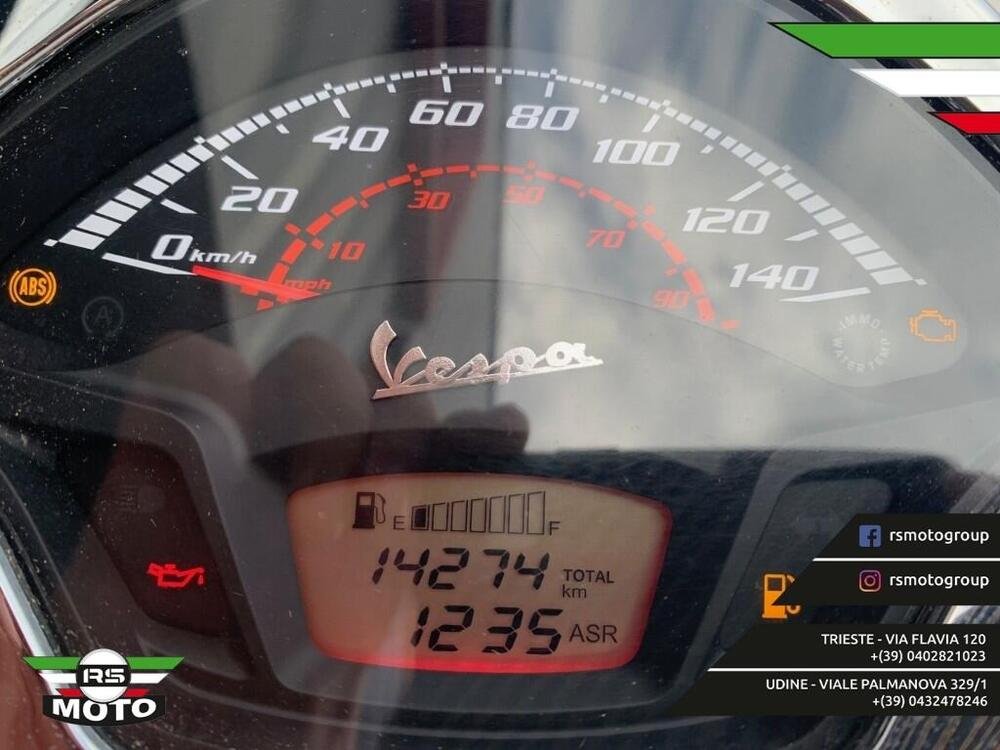 Vespa GTS 300 Super Hpe (2021 - 22) (4)
