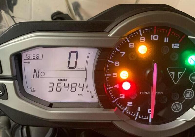 Vendo Triumph Tiger 800 XR 2015 17 usata a Arezzo codice