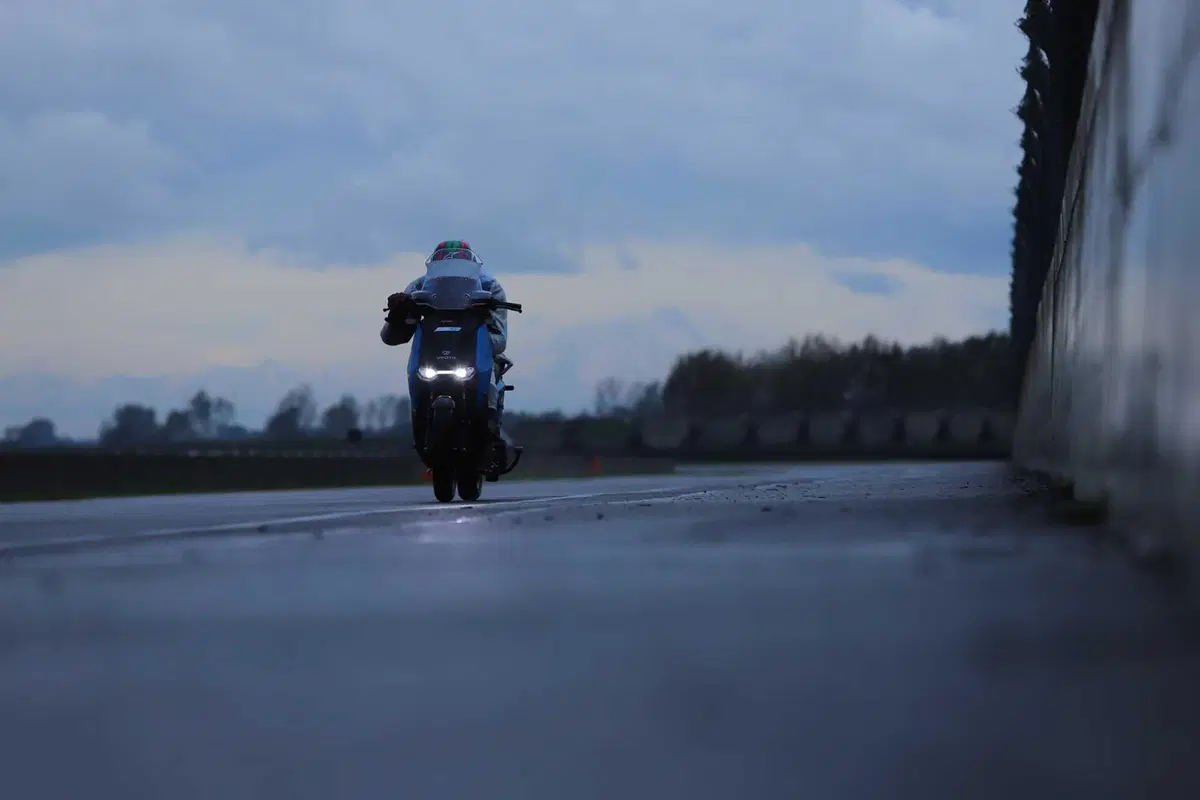 Vmoto: record di percorrenza con il CPx Pro (8)