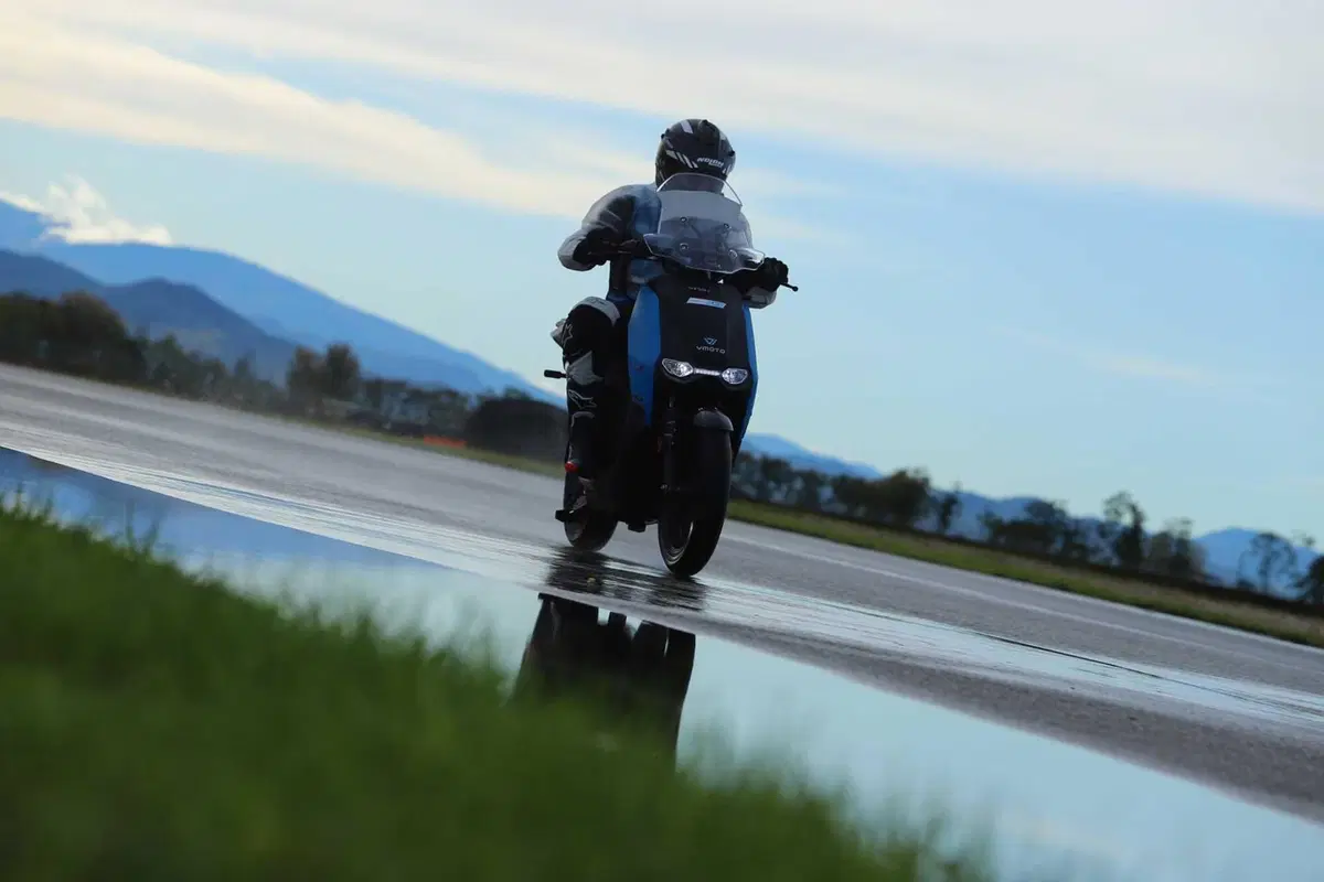 Vmoto: record di percorrenza con il CPx Pro (6)