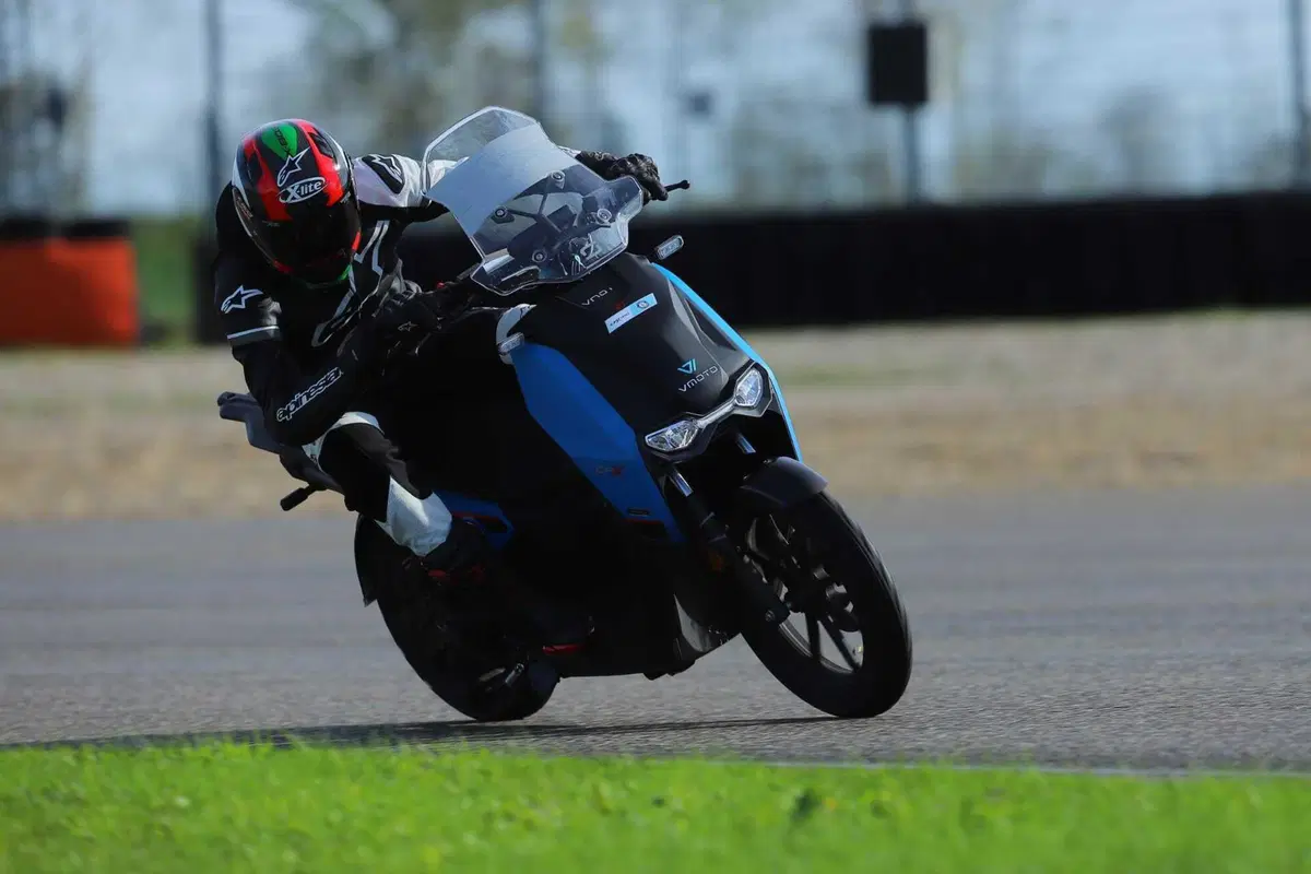Vmoto: record di percorrenza con il CPx Pro (10)