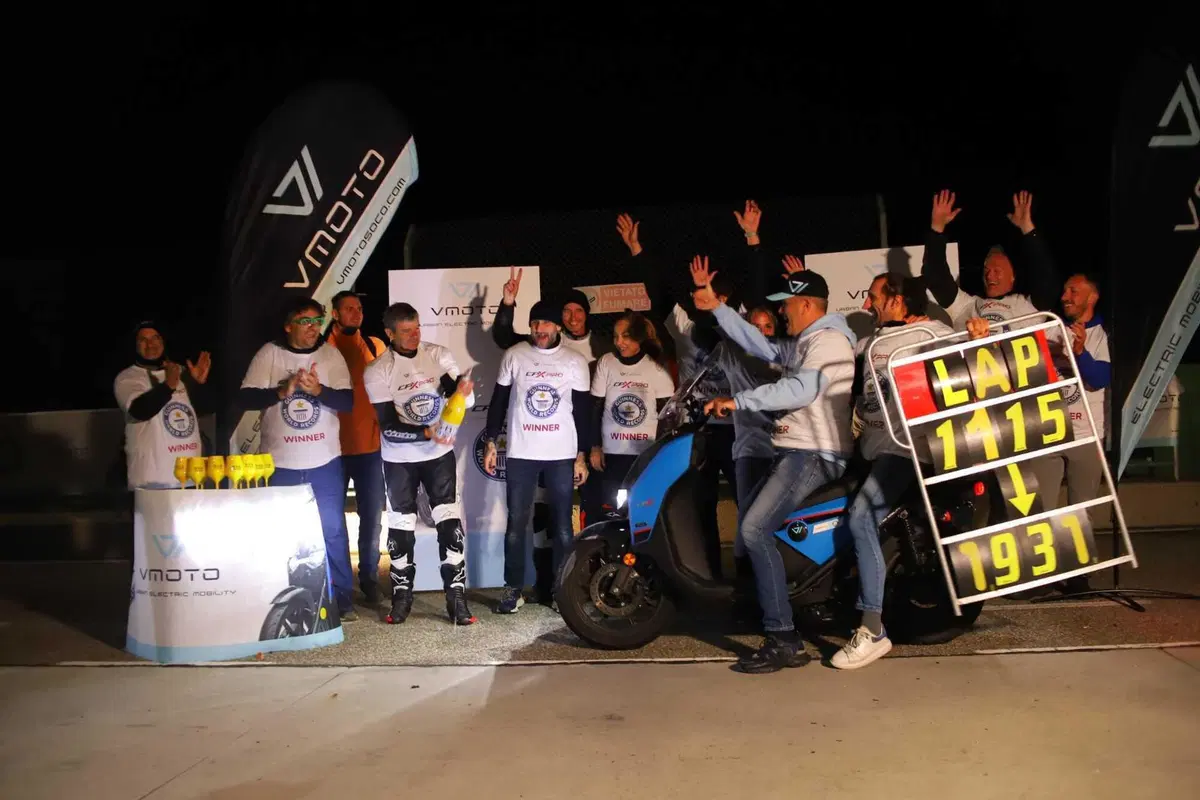 Vmoto: record di percorrenza con il CPx Pro (5)