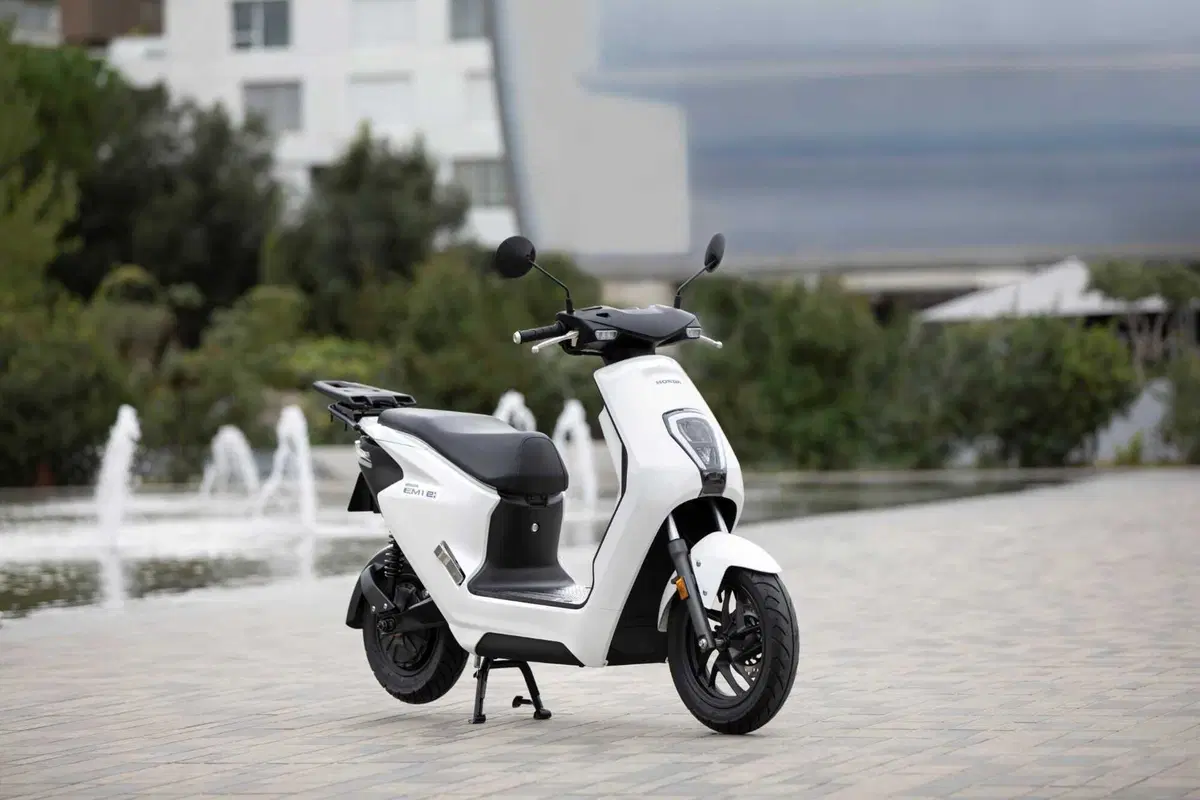 Lo scooter elettrico Honda EM-1 e: è già in vendita: ecco il prezzo e tutti i dettagli  (3)