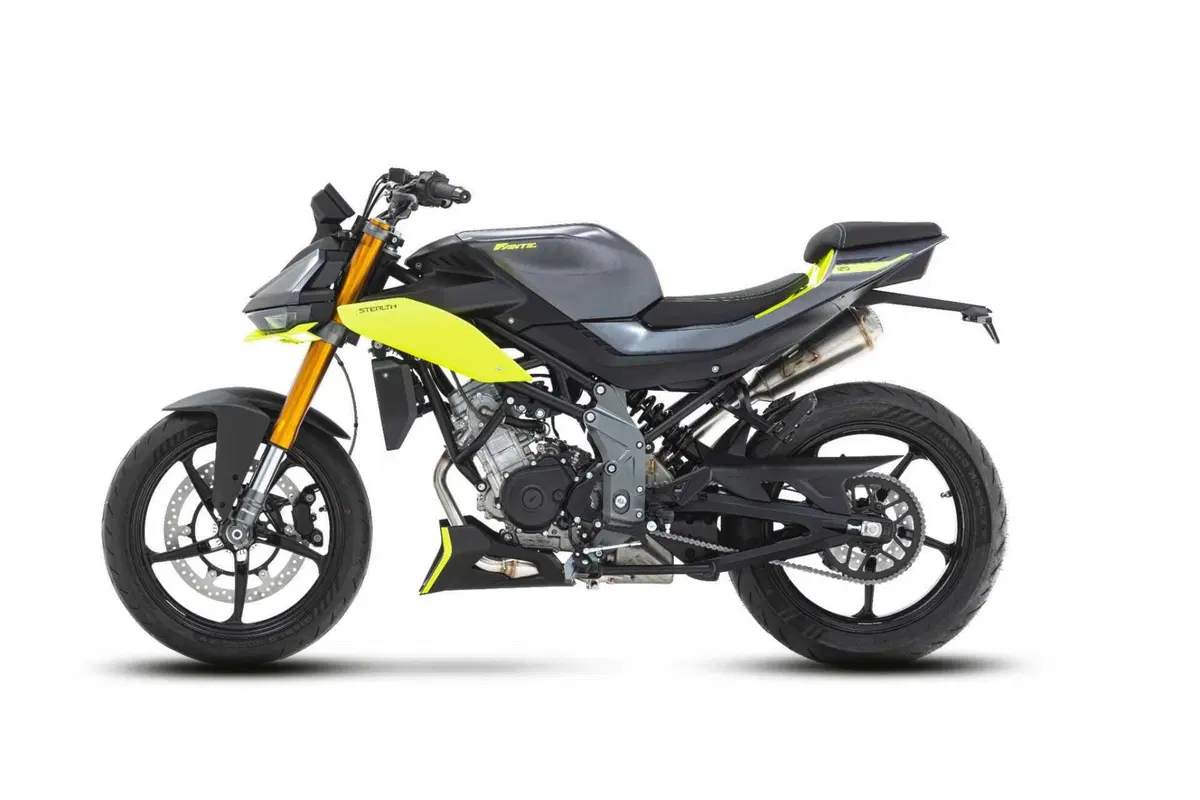 Stealth 125 e Imola Concept, le sportive secondo Fantic (2)