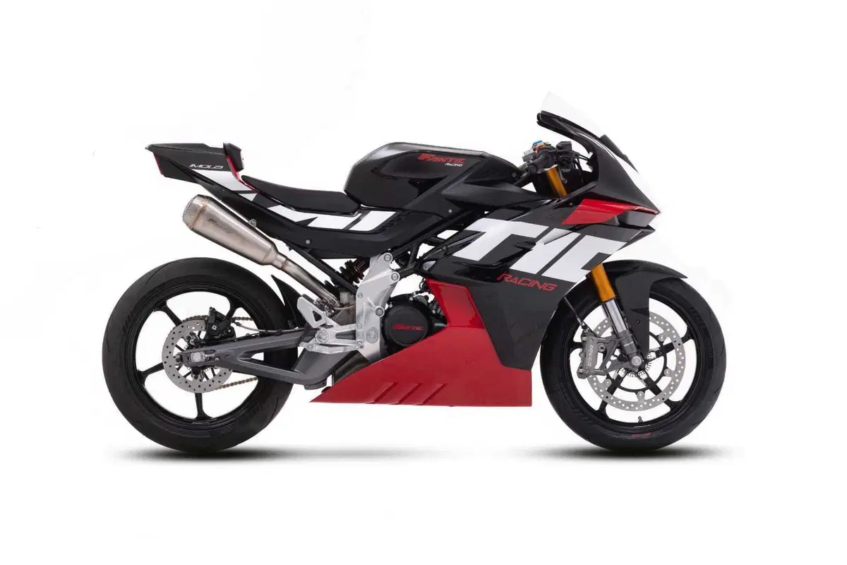 Stealth 125 e Imola Concept, le sportive secondo Fantic (10)