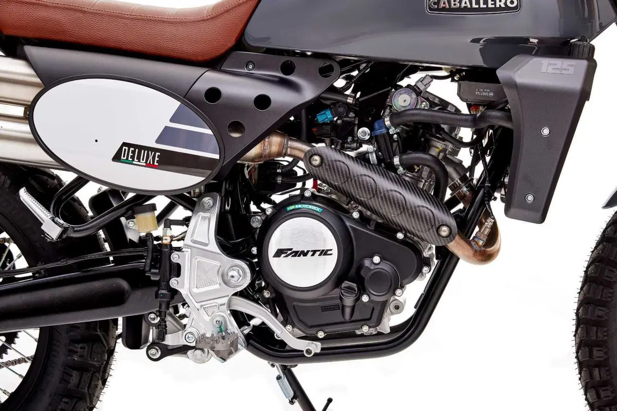 Nuova gamma Caballero! Fantic rinnova dal 125 al 500. Tutti i dettagli (10)
