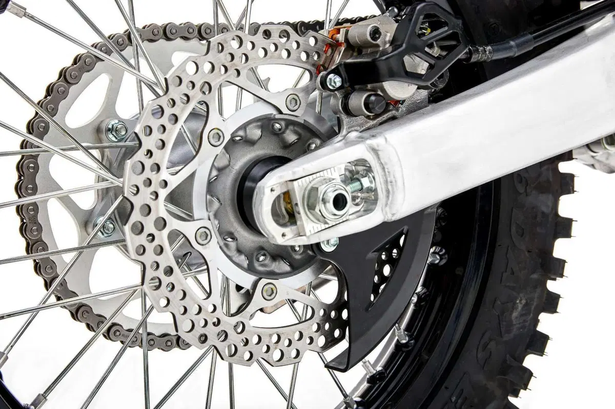 XE300 ed XEF310: Fantic svela le sue enduro a due e quattro tempi (11)