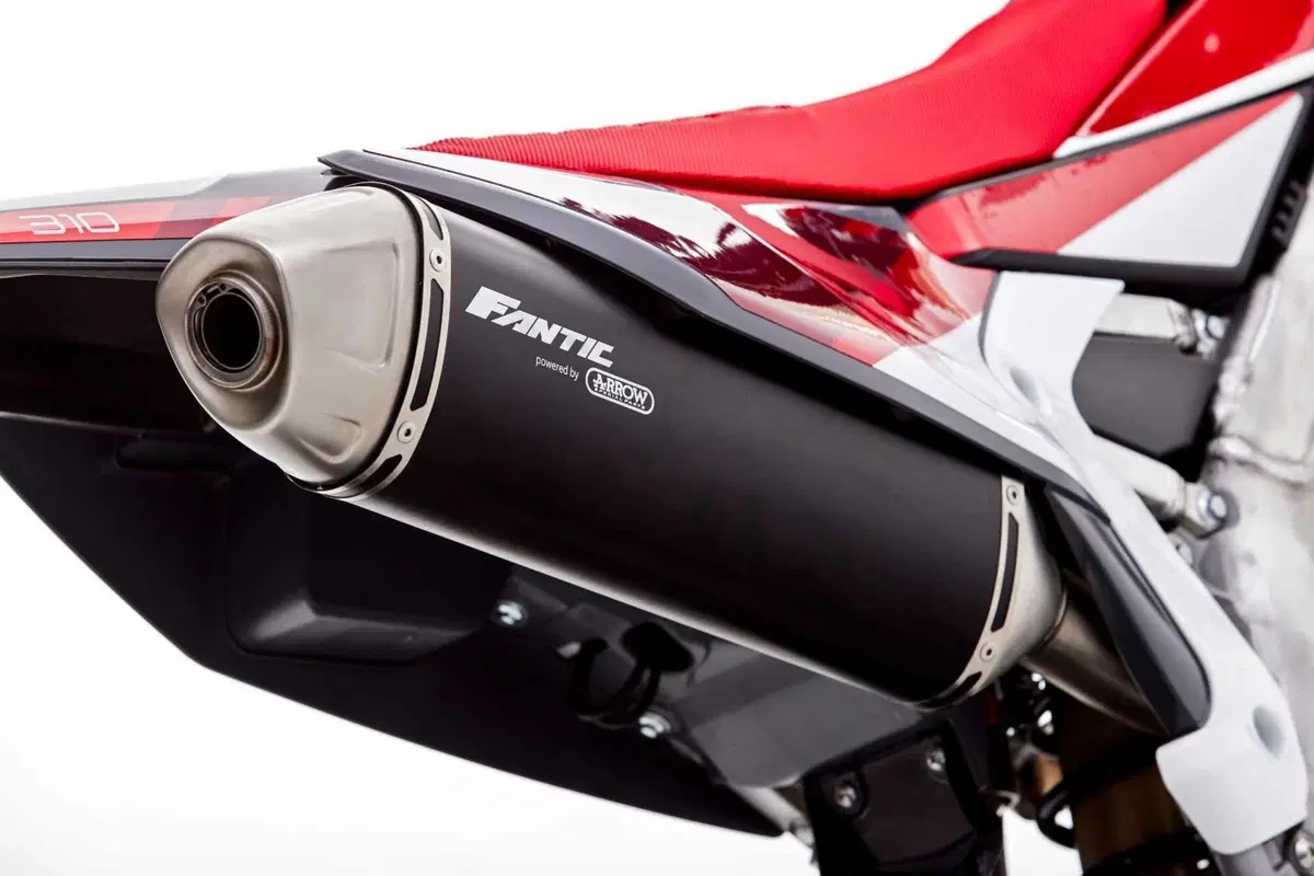 XE300 ed XEF310: Fantic svela le sue enduro a due e quattro tempi (37)