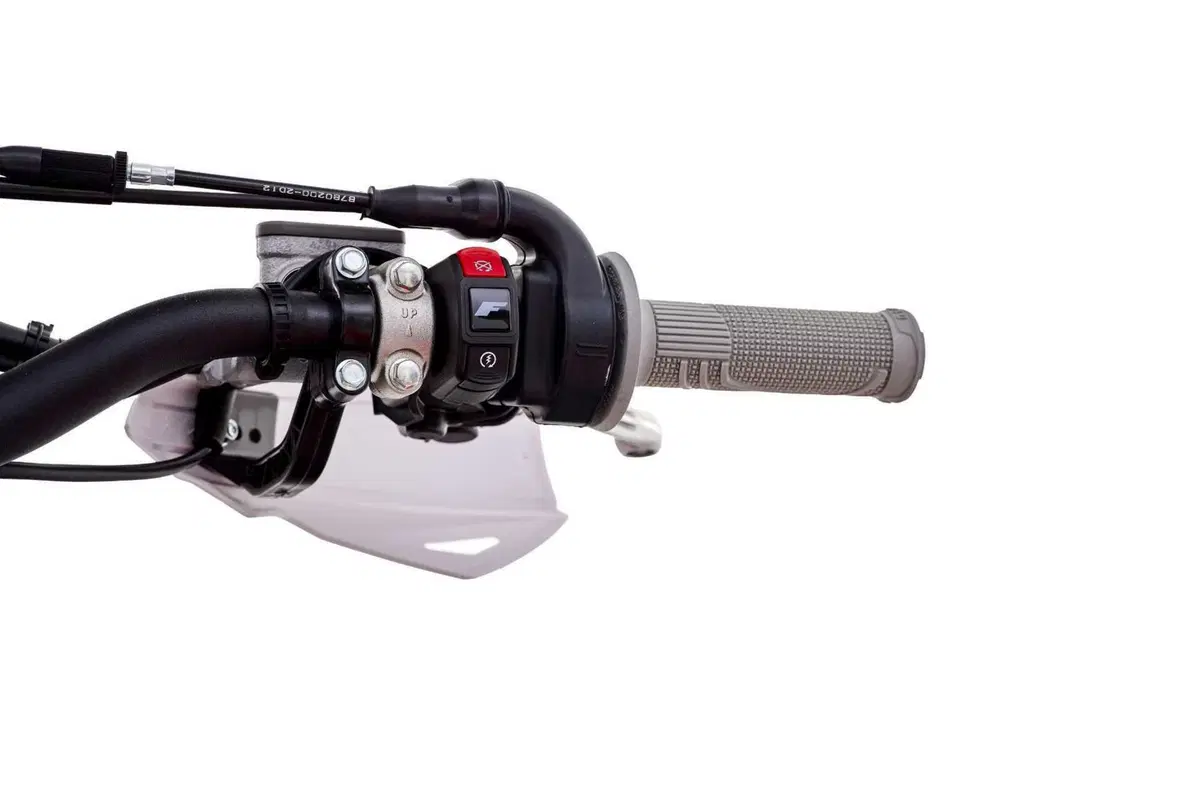 XE300 ed XEF310: Fantic svela le sue enduro a due e quattro tempi (46)