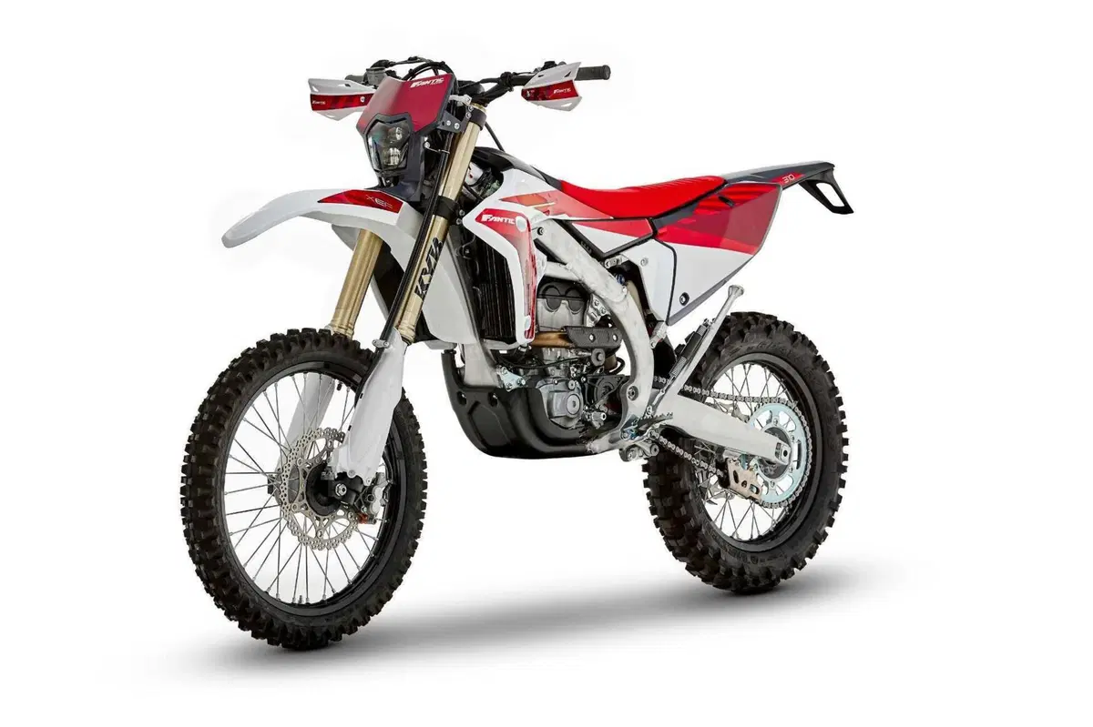 XE300 ed XEF310: Fantic svela le sue enduro a due e quattro tempi (62)