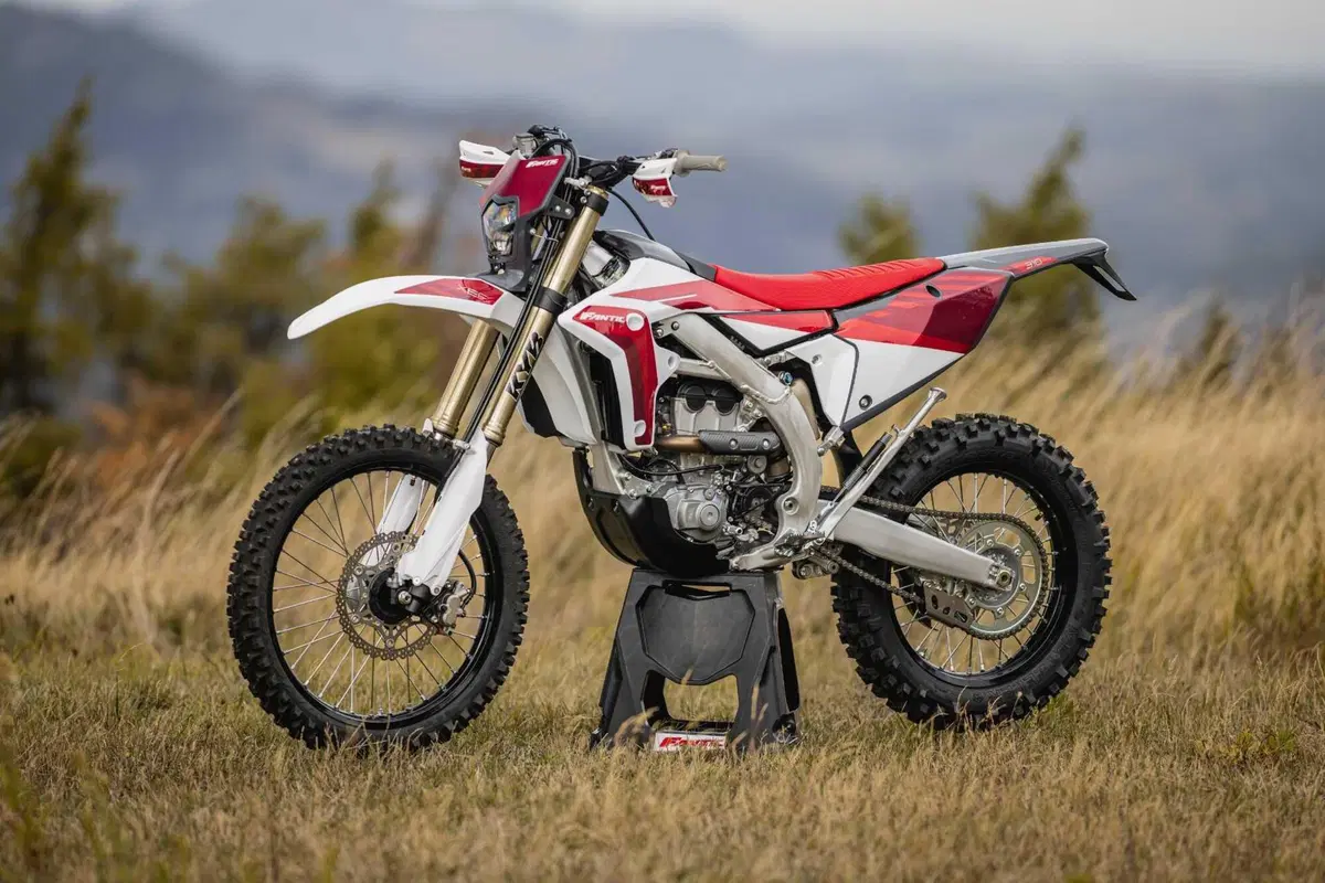 XE300 ed XEF310: Fantic svela le sue enduro a due e quattro tempi (73)