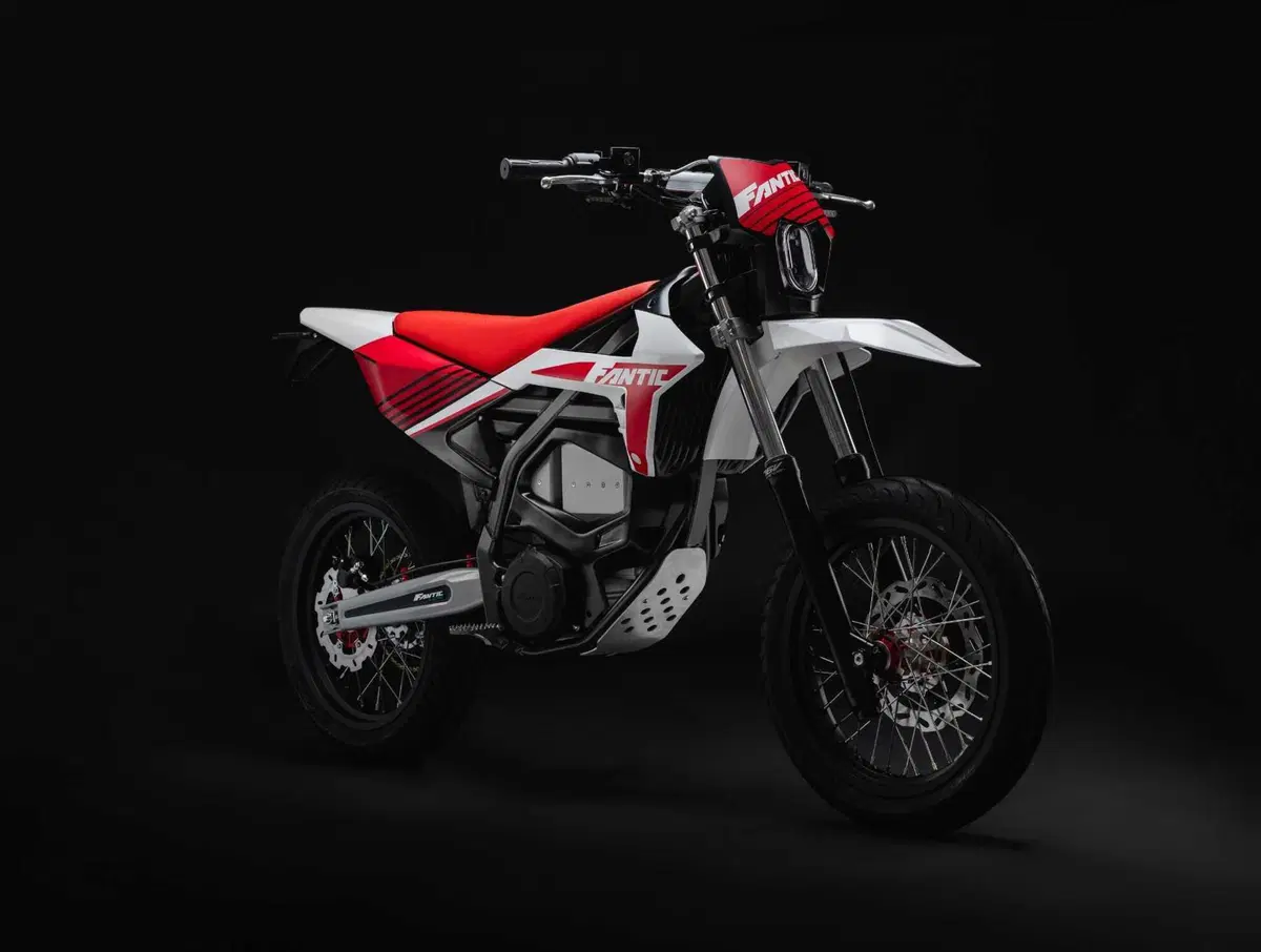 Motard elettrico? Fantic presenta la Motard EV (2)