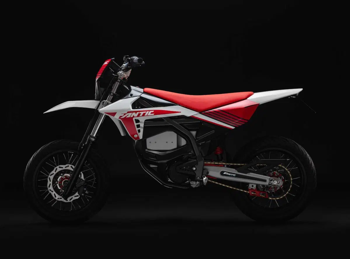 Motard elettrico? Fantic presenta la Motard EV (5)