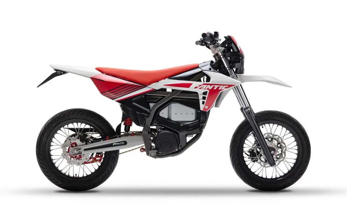 Motard elettrico? Fantic presenta la Motard EV (8)